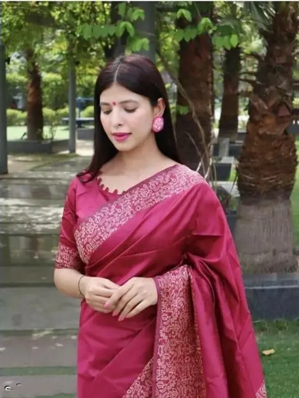 Pink_Woven_Banarasi_Jacquard_Saree_(Pink)